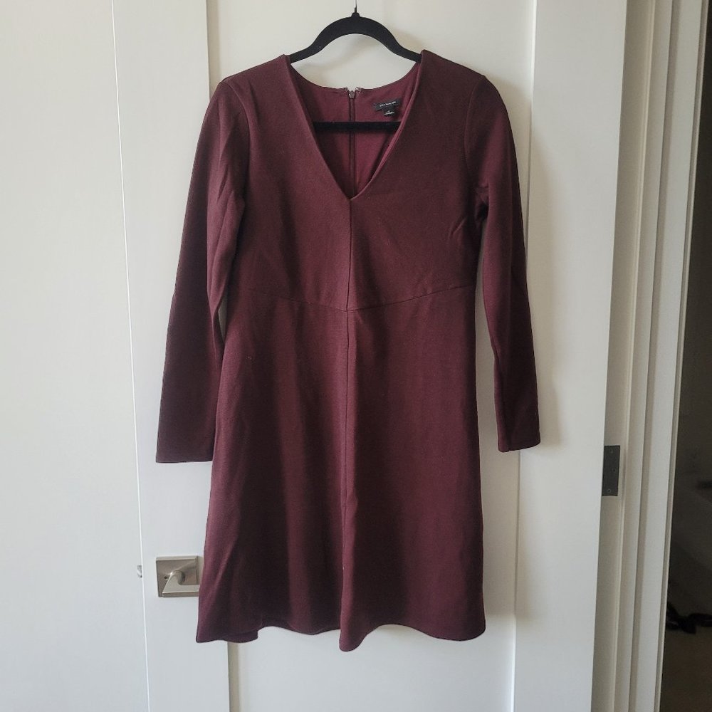 EUC Ann Taylor Wool Blend Dress Maroon Long Sleeve Size 4
